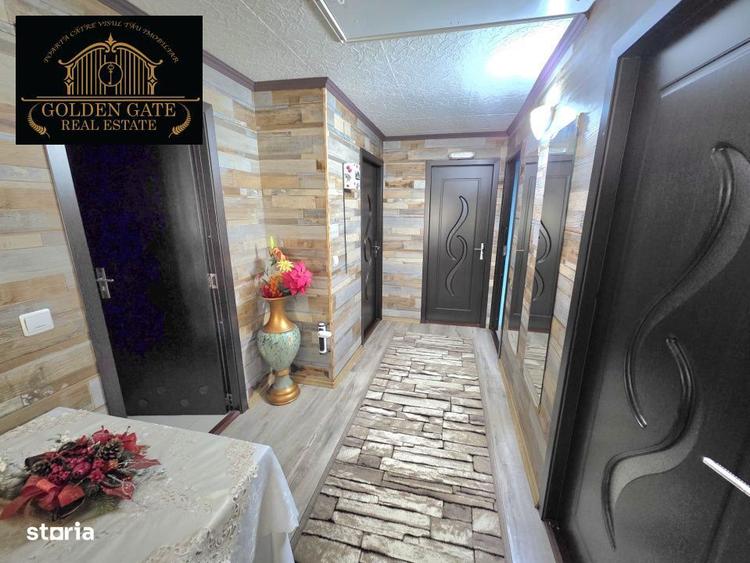 Doua case P+M + anexa, 1000 mp teren vedere panoramica spre munti - 5