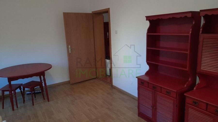 Apartament cu 2 camere decomandat, mobilat în Răcădău
