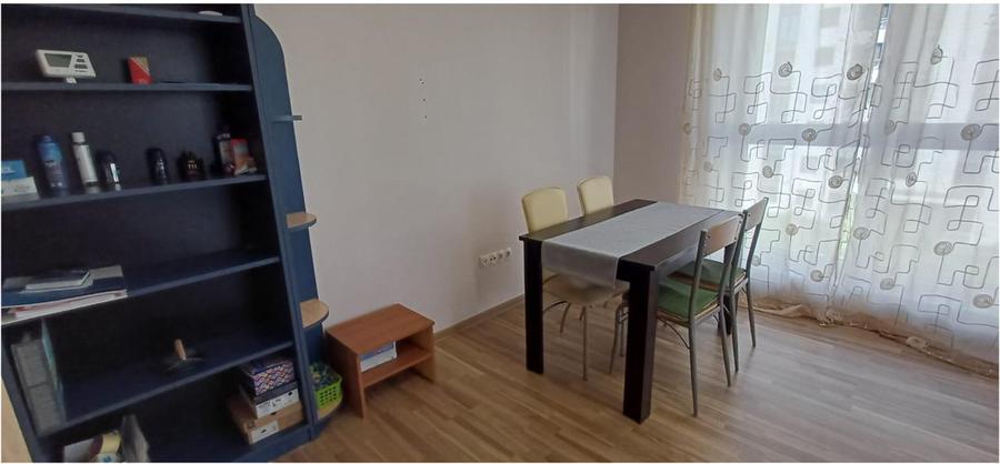 Apartament cu 2 camere decomandat, mobilat în Tractorul