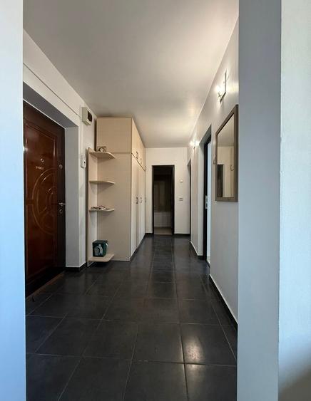 Apartament cu 3 camere semidecomandat, mobilat în Cug