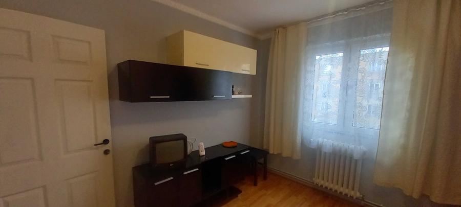 Inchiriez apartament decomandat 2 camere Deva - 4