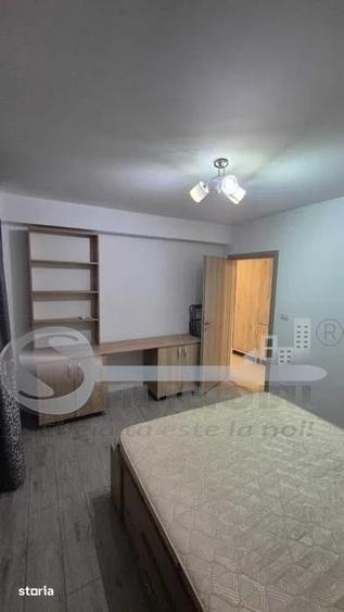 Apartament cu 3 camere decomandat, mobilat în Hala Centrală