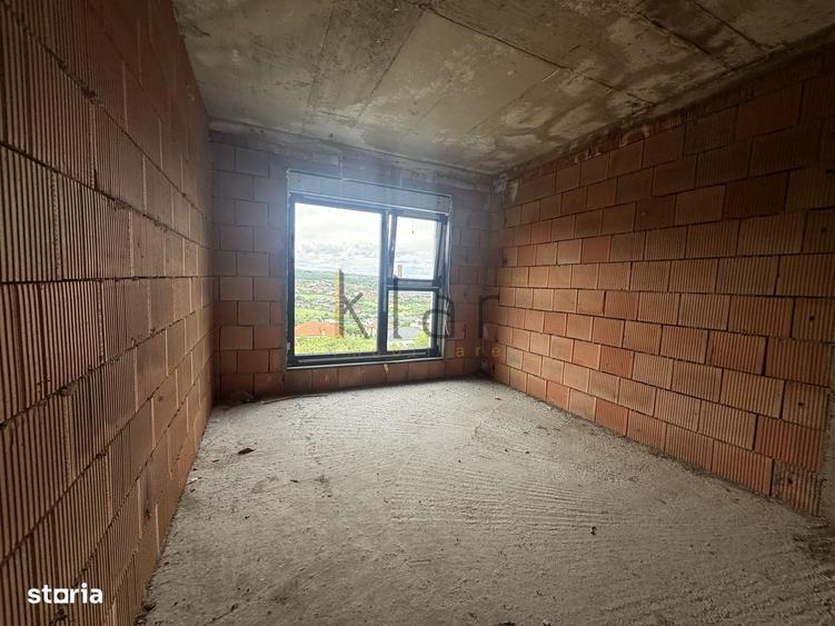 Casă cu 4 camere în Borhanci