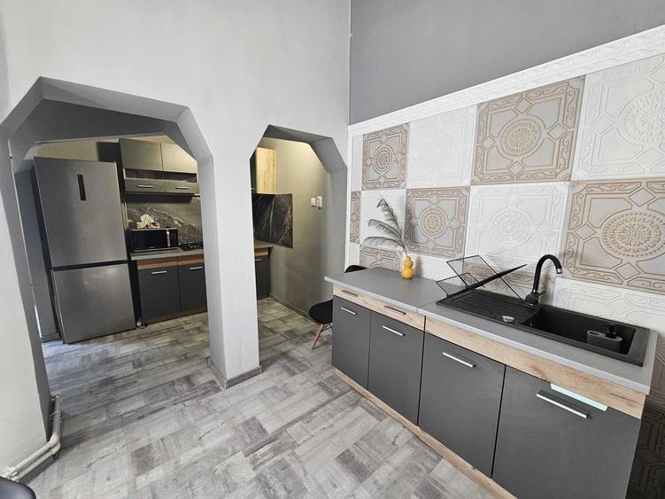 Apartament cu 2 camere semidecomandat în Ultracentral