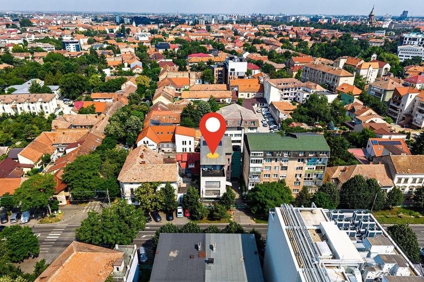 Birou, de 125 mp, în Central