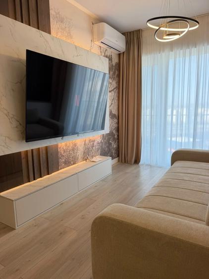 Apartament cu 2 camere decomandat în Podu Roș