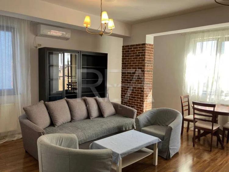 Apartament cu 2 camere decomandat în Jiului
