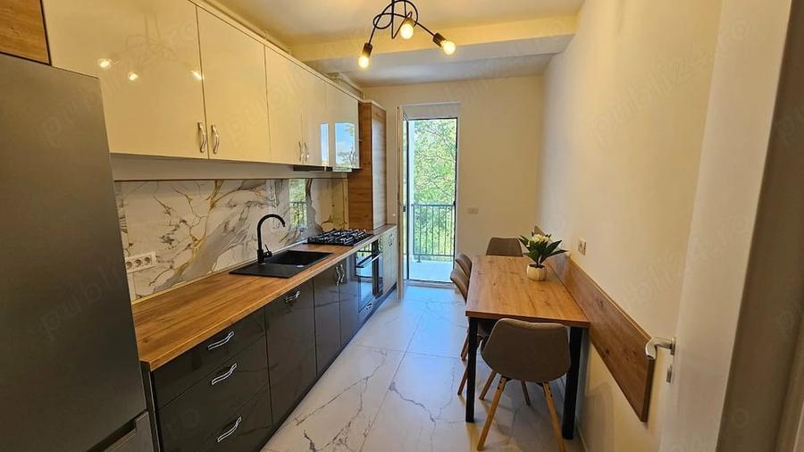Apartament cu 2 camere decomandat în Aradului