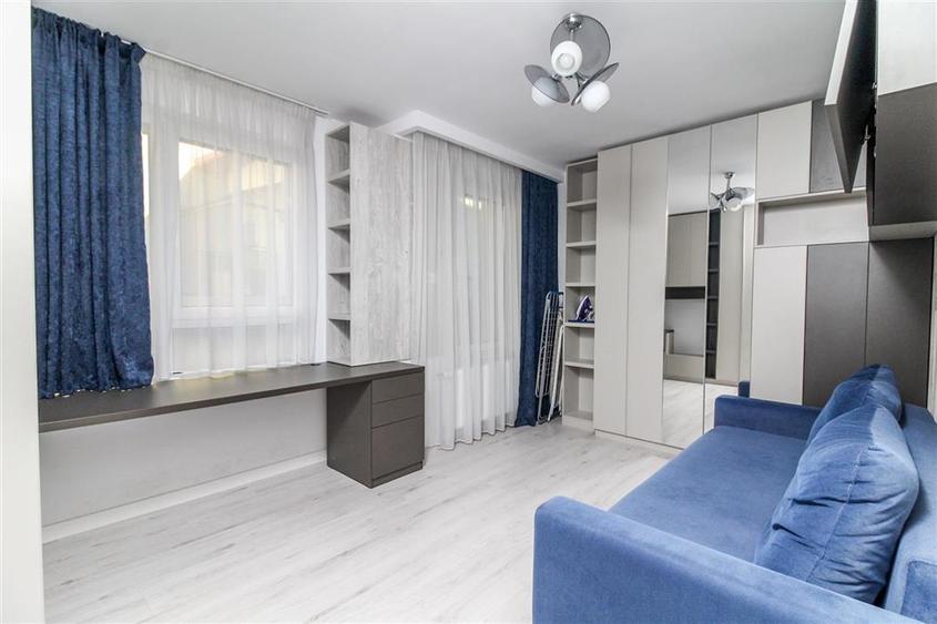 Apartament cu 2 camere decomandat în Zorilor