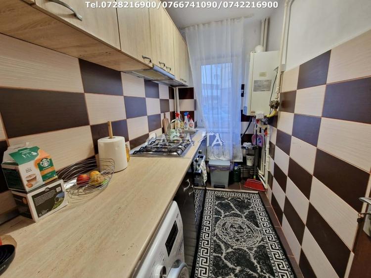 Apartament cu 3 camere decomandat, mobilat în 9 Mai