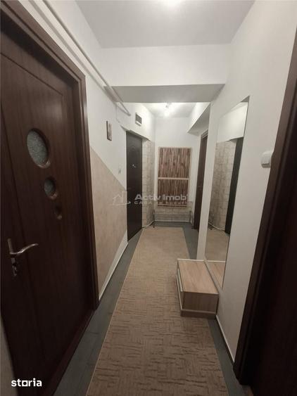 Apartament cu 2 camere decomandat în Trei Stejari
