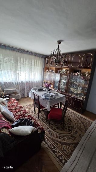 Apartament cu 3 camere în Micro 16 — fotografia 3