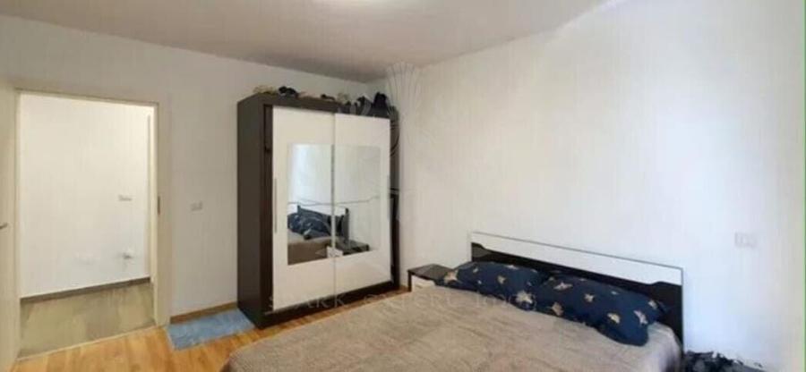 Apartament cu 3 camere decomandat, mobilat în Albert