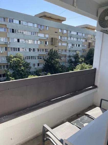 Apartament cu 3 camere decomandat, mobilat în Drumul Taberei