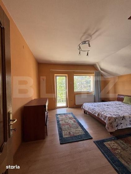 Casă cu 8 camere cu Teren 500 Mp în Gruia