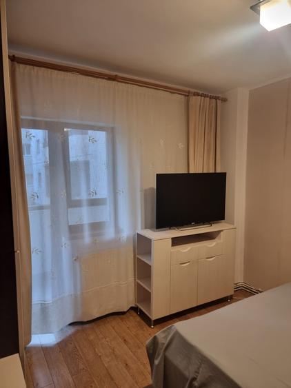 Apartament cu 3 camere decomandat în Aurel Vlaicu