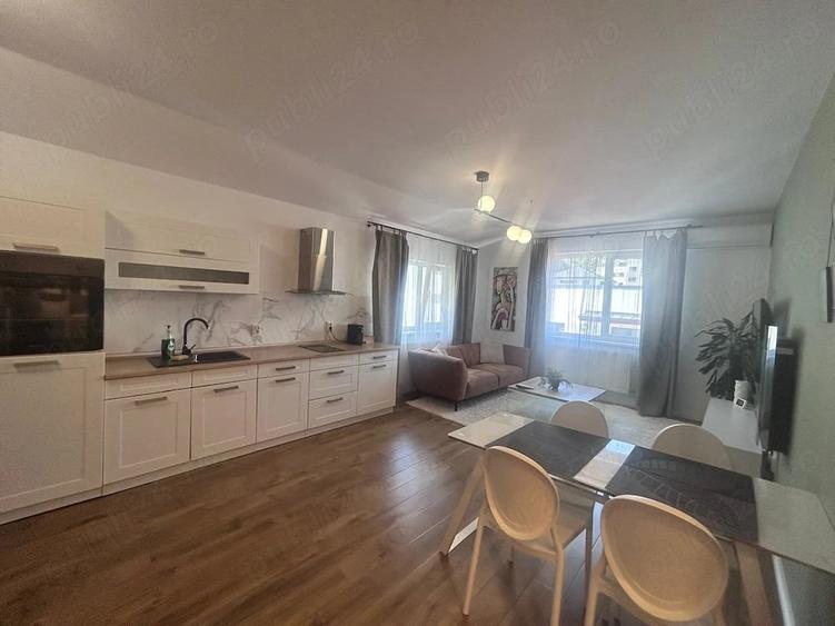 Apartament cu 2 camere semidecomandat în Florești