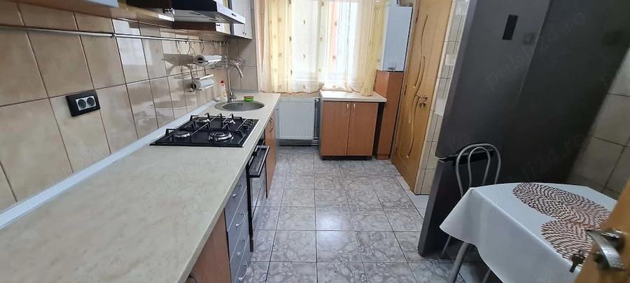 Apartament cu 3 camere decomandat în Central