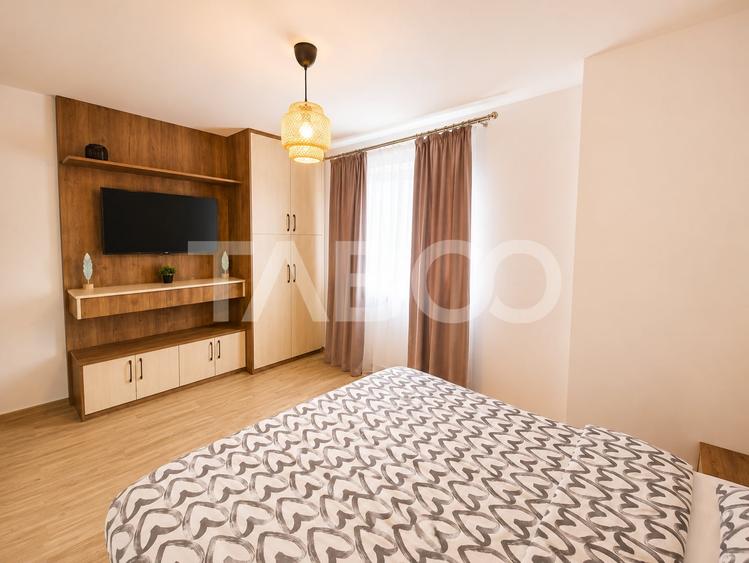 Apartament cu 3 camere decomandat, mobilat în Piața Cluj