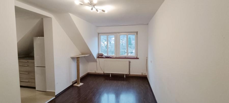 Apartament cu 2 camere decomandat, mobilat în Drumul Poienii