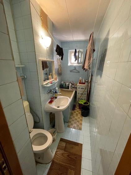 Apartament cu 3 camere, mobilat în Girocului