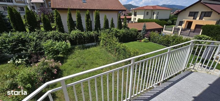 Casă cu 4 camere în Calea București