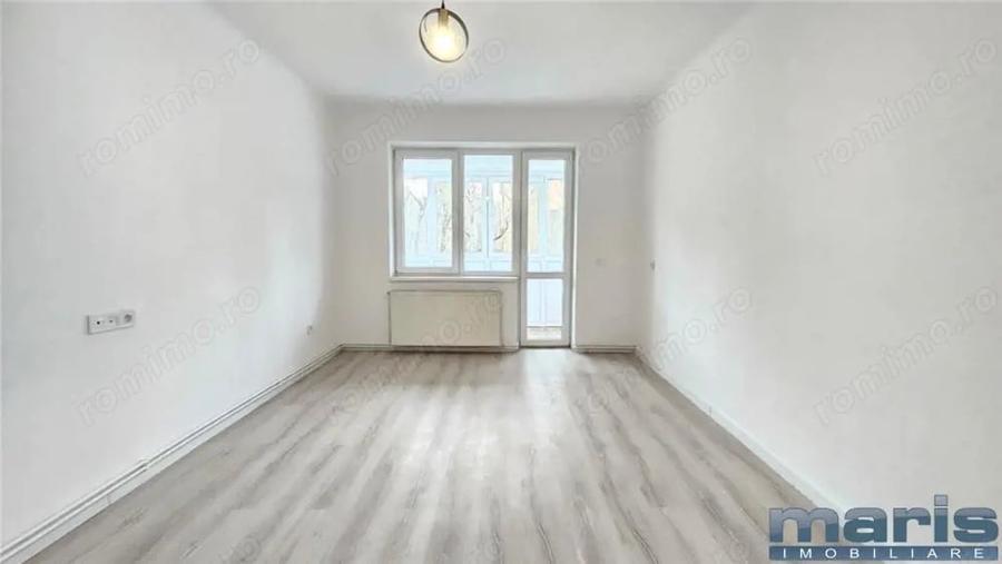 Apartament cu 2 camere semidecomandat, mobilat în 7 Noiembrie