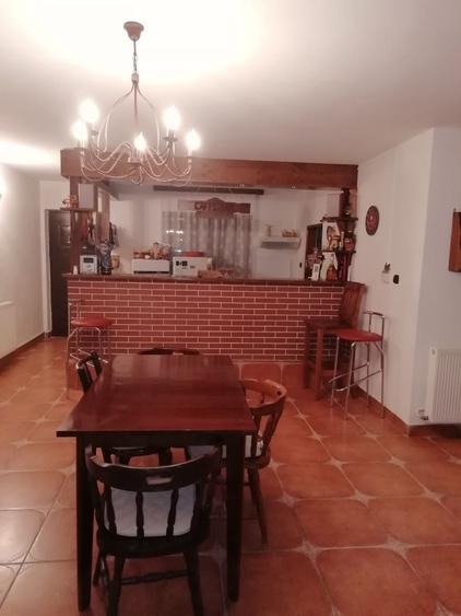 Casă cu 4 camere în Cheia