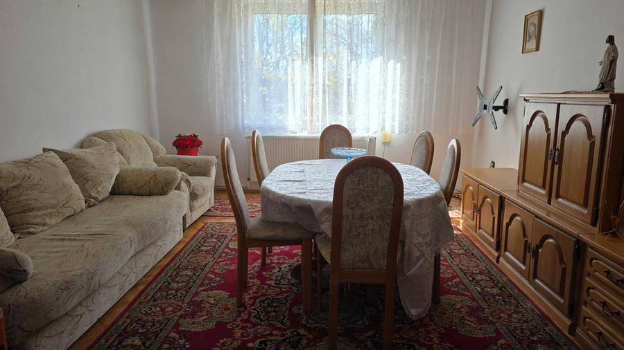 Apartament cu 2 camere decomandat în Lazaret