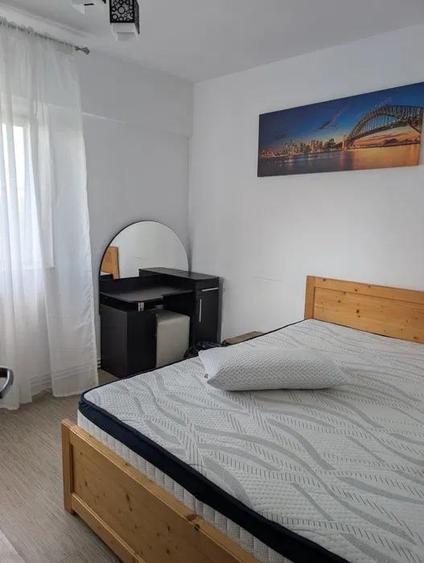 Apartament cu 2 camere decomandat, mobilat în Centru Civic