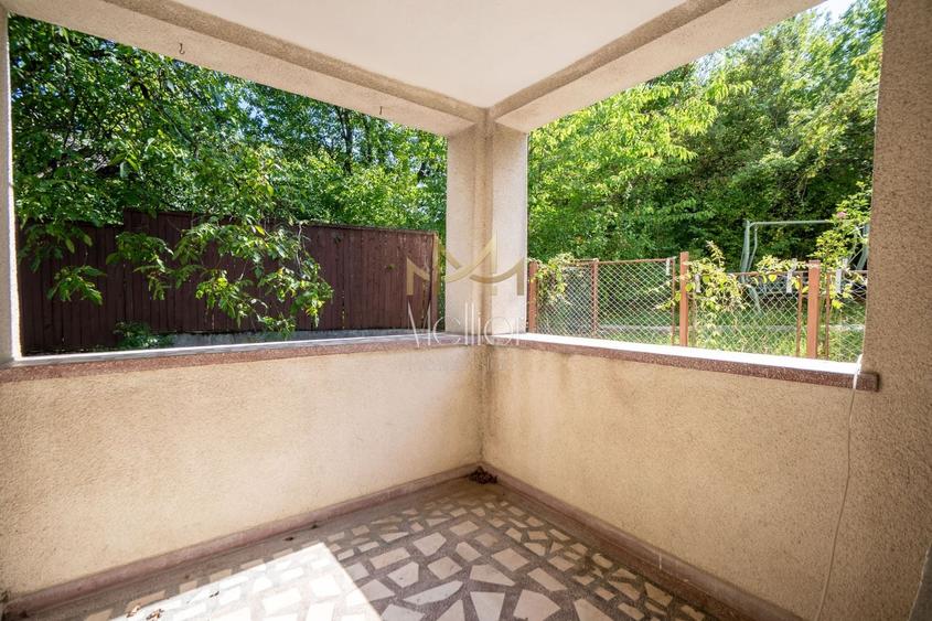 Apartament cu 4 camere decomandat în Andrei Mureșanu