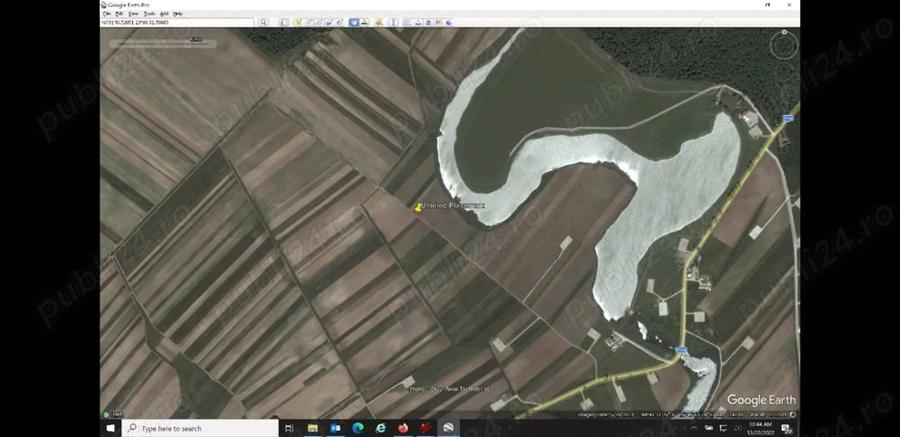 Teren de 4200 mp, în Ghimpați