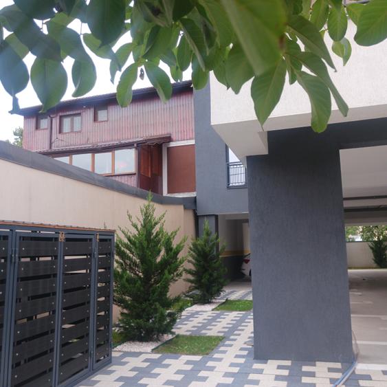 Apartament cu 3 camere decomandat în Chitila