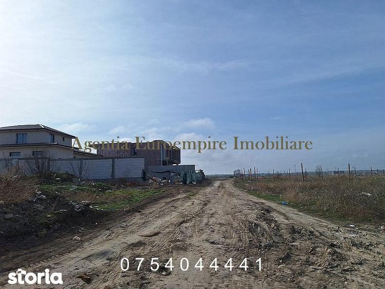 Teren de 403 mp, în Palazu Mare