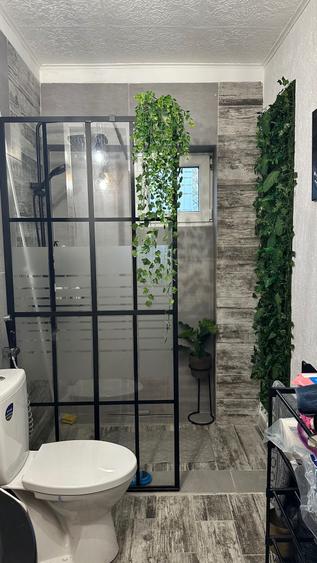 Apartament cu 3 camere decomandat în Sud