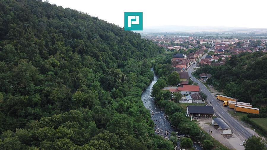 Teren Construcții intravilan de 13861 mp, în Est