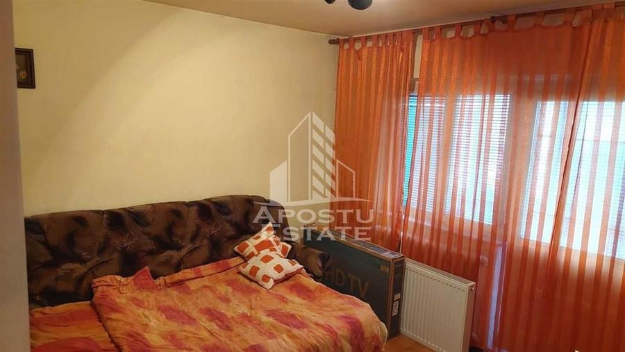 Apartament 3 camere decomandat zona Modern - 1