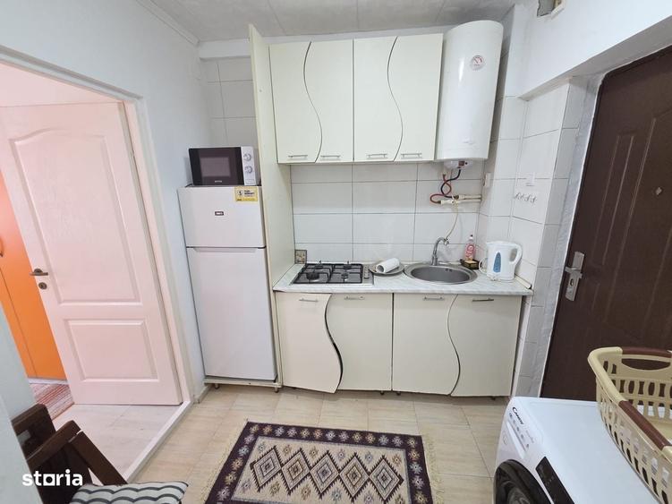 Garsonieră în Micro 11