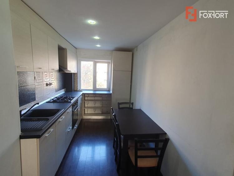 Apartament cu 2 camere semidecomandat, mobilat în Girocului