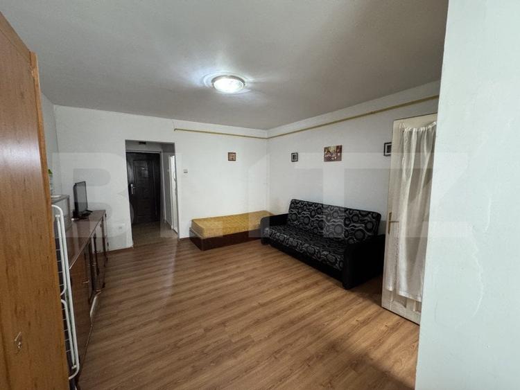 Garsonieră decomandată, mobilată în Grivița