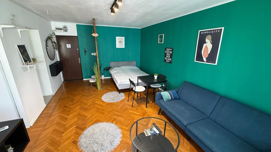 Apartament cu 2 camere decomandat în Sala Palatului