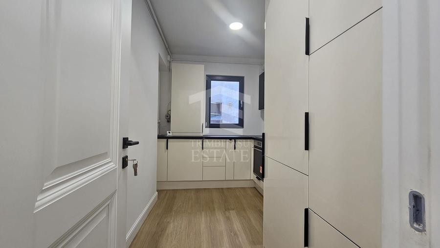 Apartament cu 3 camere semidecomandat, mobilat în Ultracentral