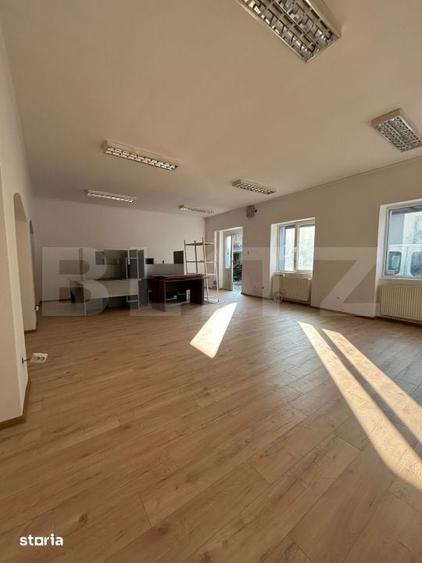 Apartament cu 3 camere în Ultracentral
