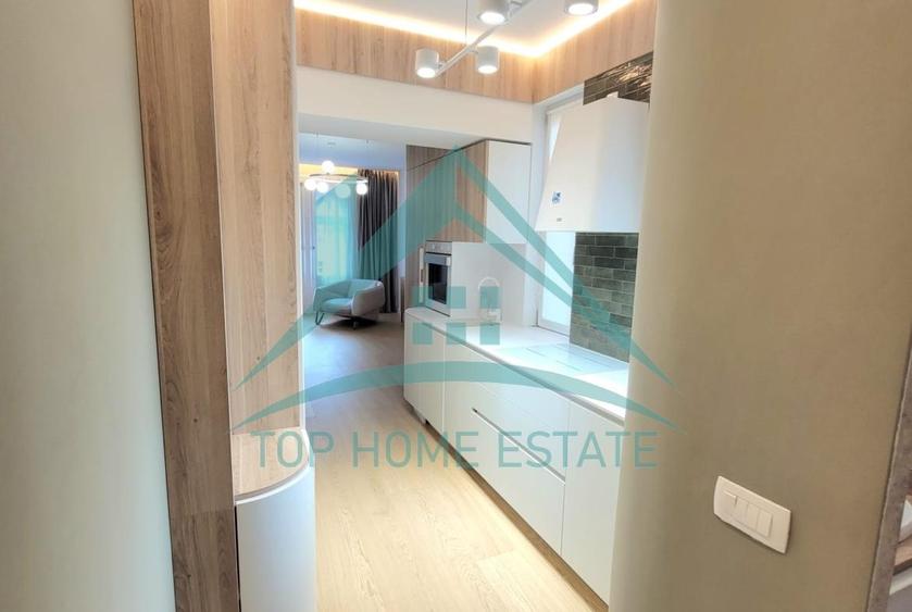 Apartament cu 2 camere semidecomandat, mobilat în Ultracentral
