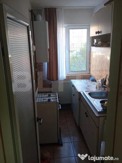 Apartament cu 2 camere nedecomandat, mobilat în Micro 11
