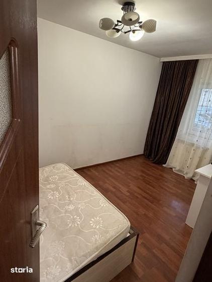 Apartament cu 3 camere în Crihala