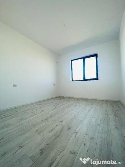 Casă cu 4 camere cu Teren 510 Mp în Balotești