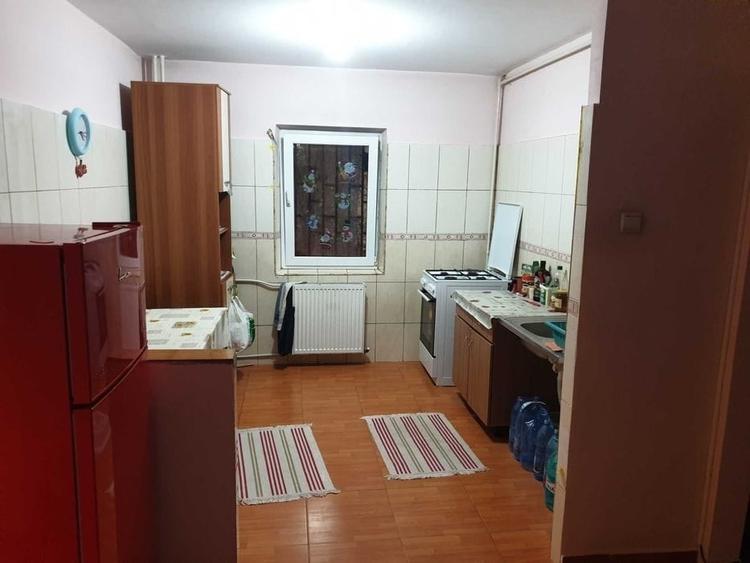 Apartament cu 2 camere decomandat în Rahova