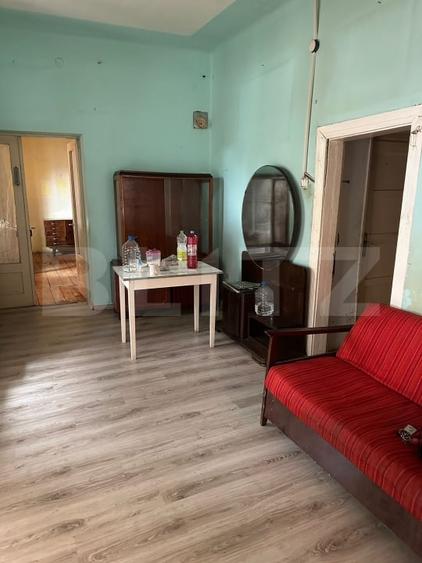 Casă individuală cu 2 camere cu Canalizare în Central