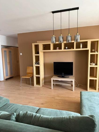 Apartament cu 3 camere decomandat în 1 Mai